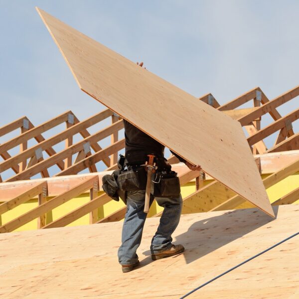 sklejka w budownictwie